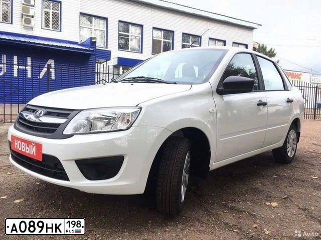 Фото автомобиля LADA GRANTA, 2018 — госномер К436КЕ53. Цвет: Серебристый