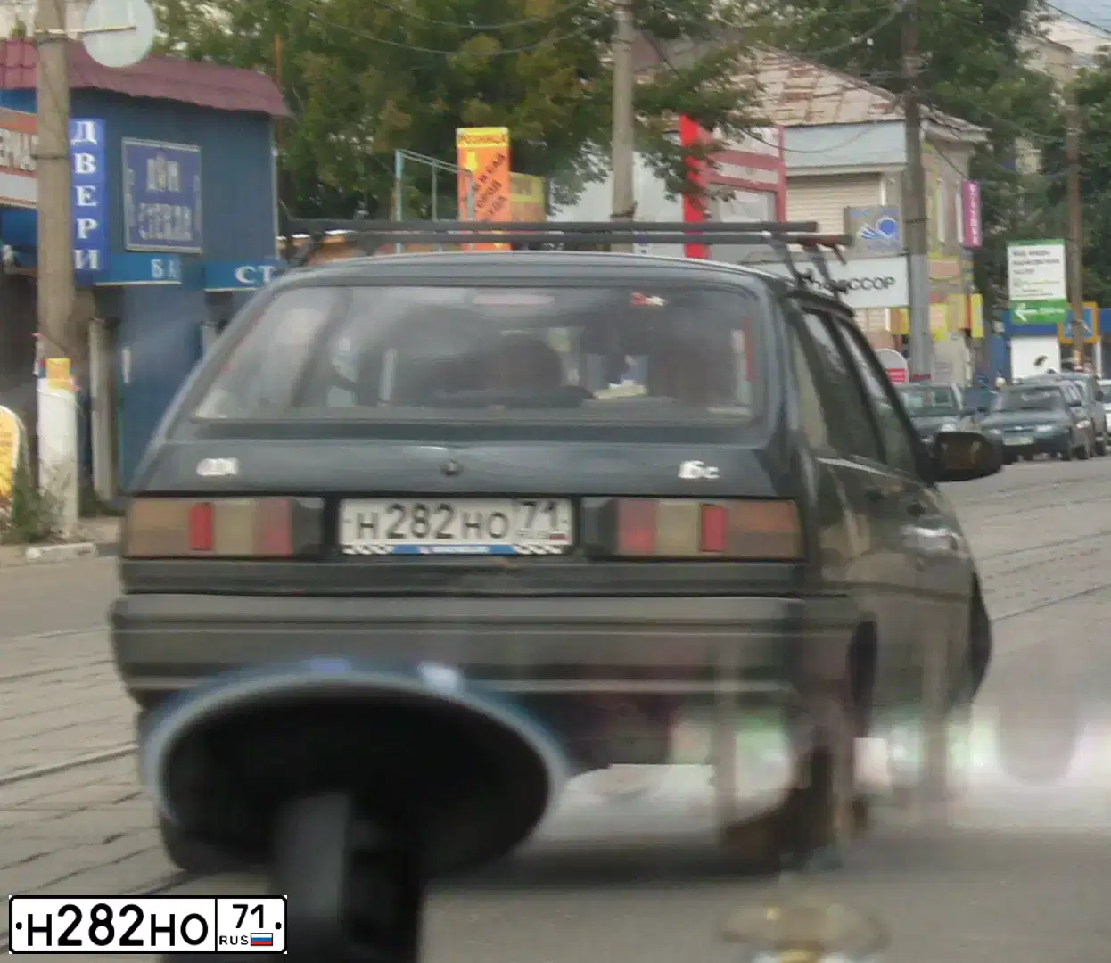 Фото автомобиля IZH 2126, 2004 — госномер Н282НО71. Цвет: ТЕМНО-ЗЕЛЕНЫЙ
