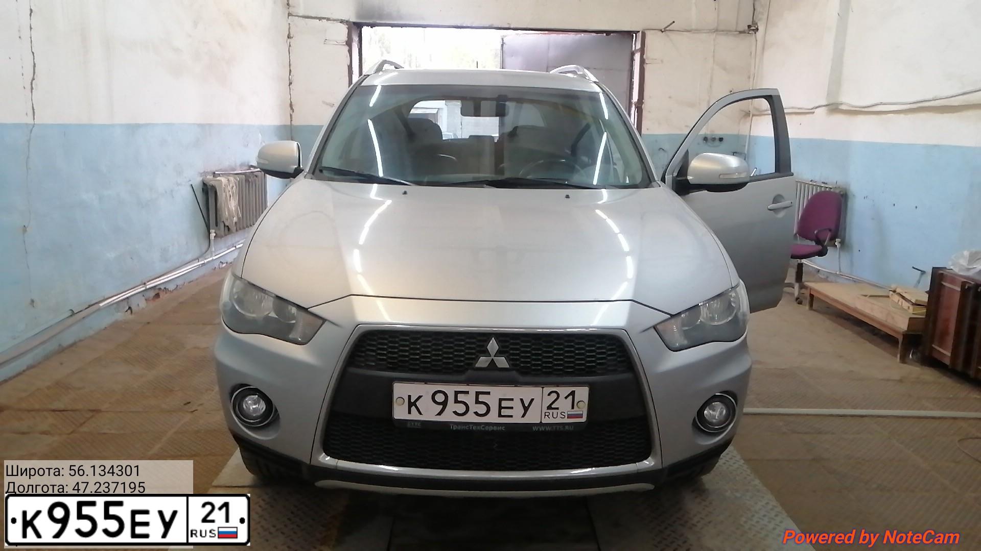 Фото автомобиля MITSUBISHI OUTLANDER, 2010 — госномер К955ЕУ21. Цвет: СЕРЕБРИСТЫЙ