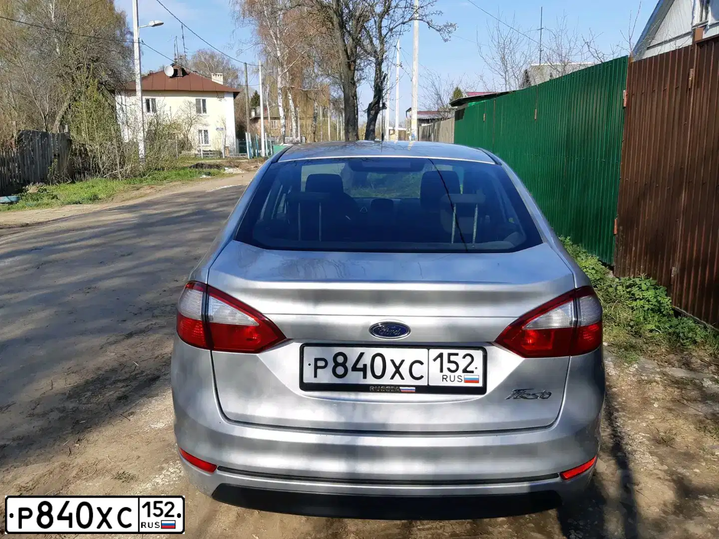 Фото автомобиля FORD FIESTA / ASPIRE, 2015 — госномер Р840ХС152. Цвет: Серебристый