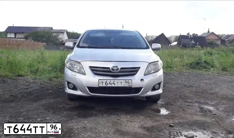 Фото автомобиля TOYOTA COROLLA, 2007 — госномер Т644ТТ96. Цвет: СЕРЕБРИСТЫЙ
