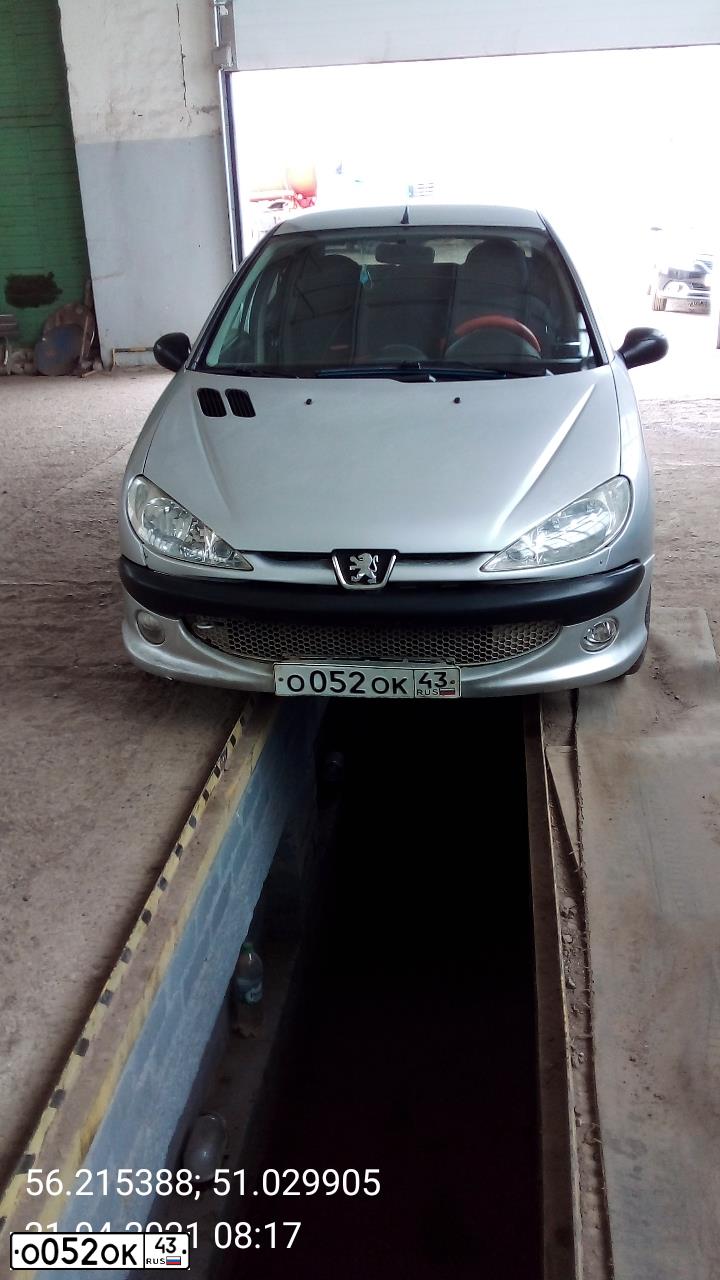Фото автомобиля PEUGEOT 206, 2007 — госномер О052ОК43. Цвет: Серебристый