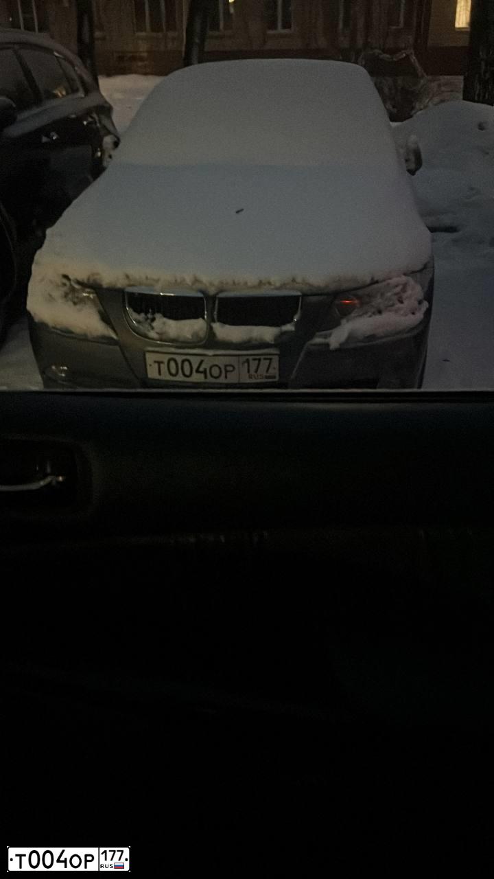 Фото автомобиля BMW SERIE 3, 2007 — госномер Т004ОР177. Цвет: ТЕМНО-СЕРЫЙ