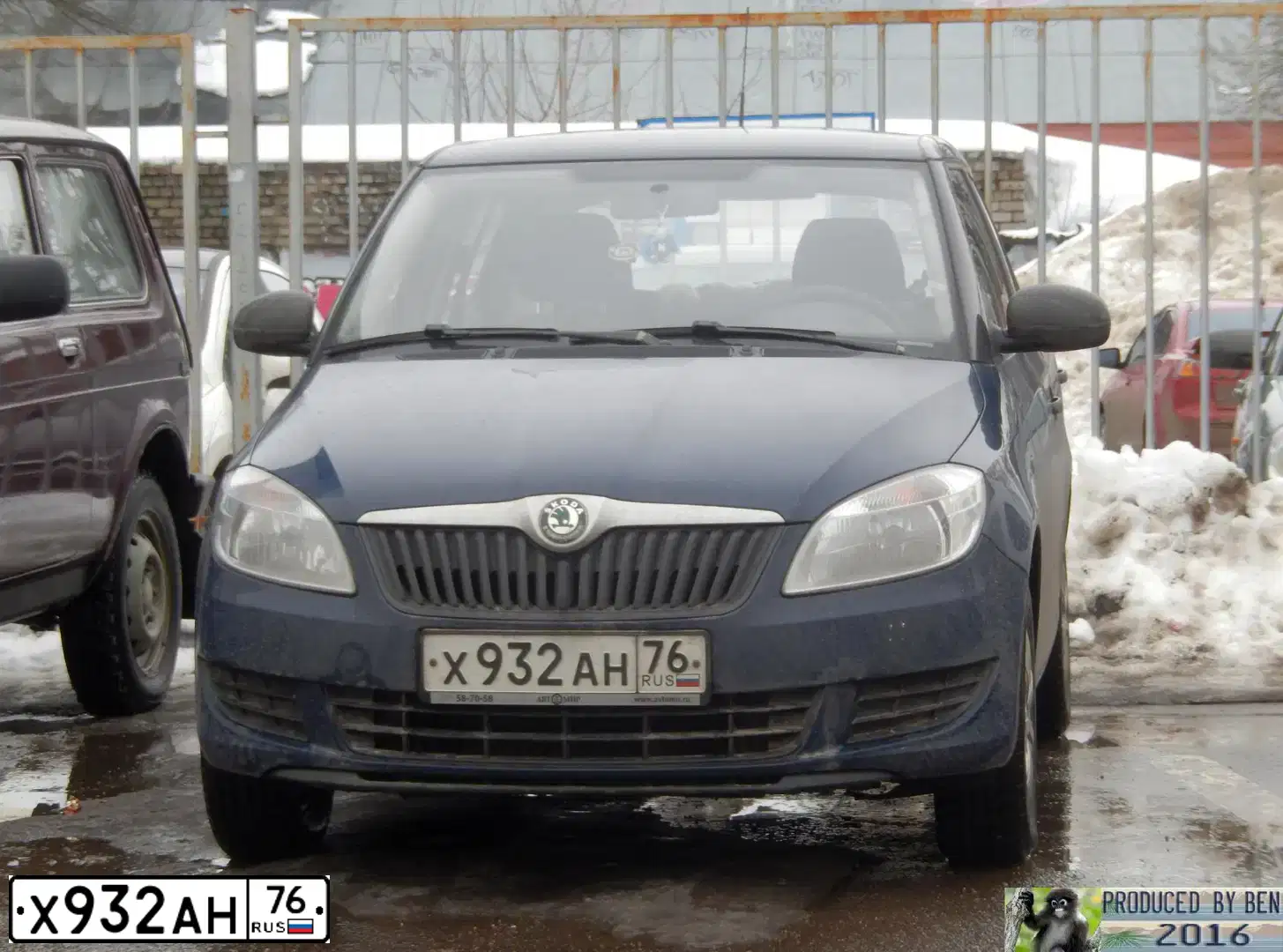 Фото автомобиля SKODA FABIA, 2010 — госномер Х932АН76. Цвет: ТЕМНО-СИНИЙ