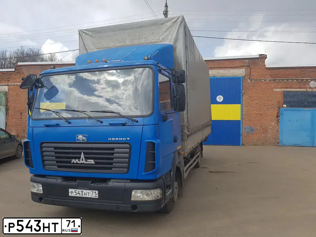 Фото автомобиля MAZ 4371 /4X2/, 2013 — госномер Р543НТ71. Цвет: СИНИЙ