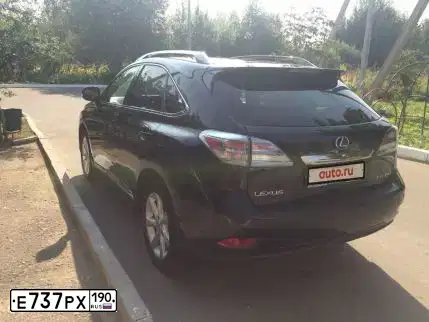 Фото автомобиля MITSUBISHI LANCER, 2006 — госномер О010ХС750. Цвет: БЕЛЫЙ
