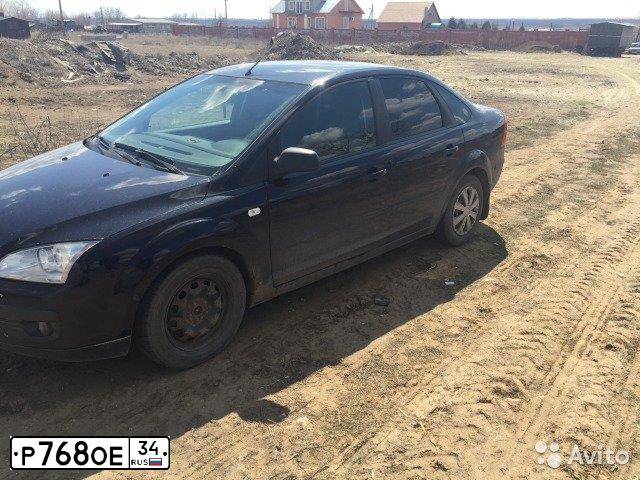 Фото автомобиля FORD FOCUS, 2006 — госномер Е450УТ134. Цвет: ТЕМНО СИНИЙ