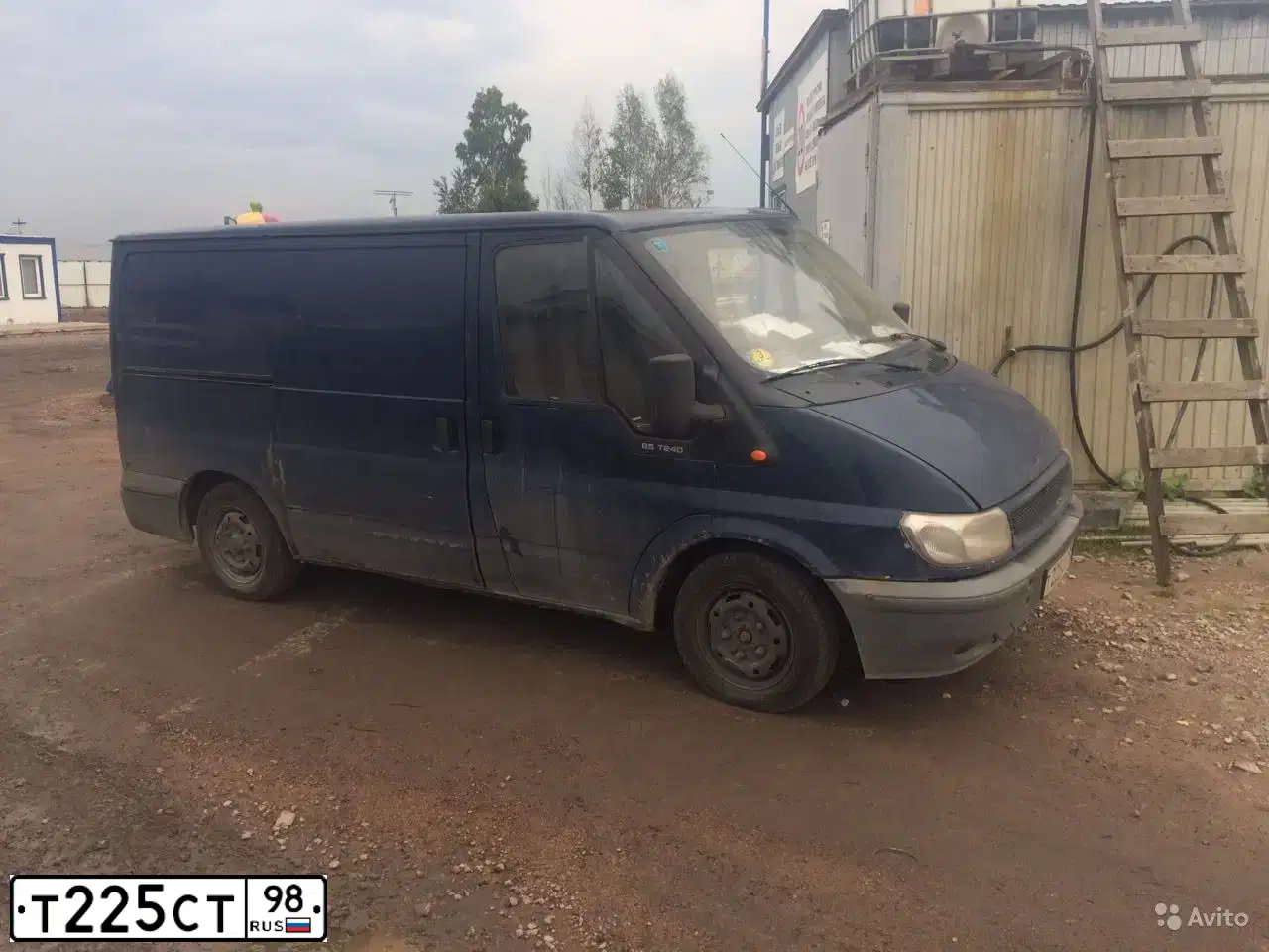 Фото автомобиля FORD TRANSIT, 2006 — госномер У538ОУ71. Цвет: синий