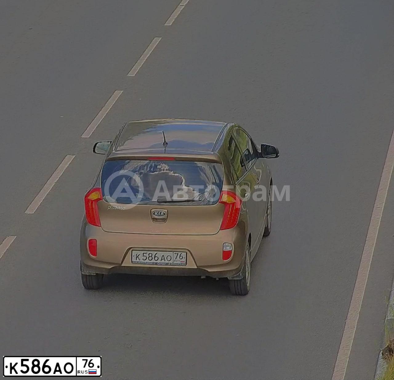 Фото автомобиля LADA 2192 KALINA, 2013 — госномер К568АО76. Цвет: ЧЕРНЫЙ
