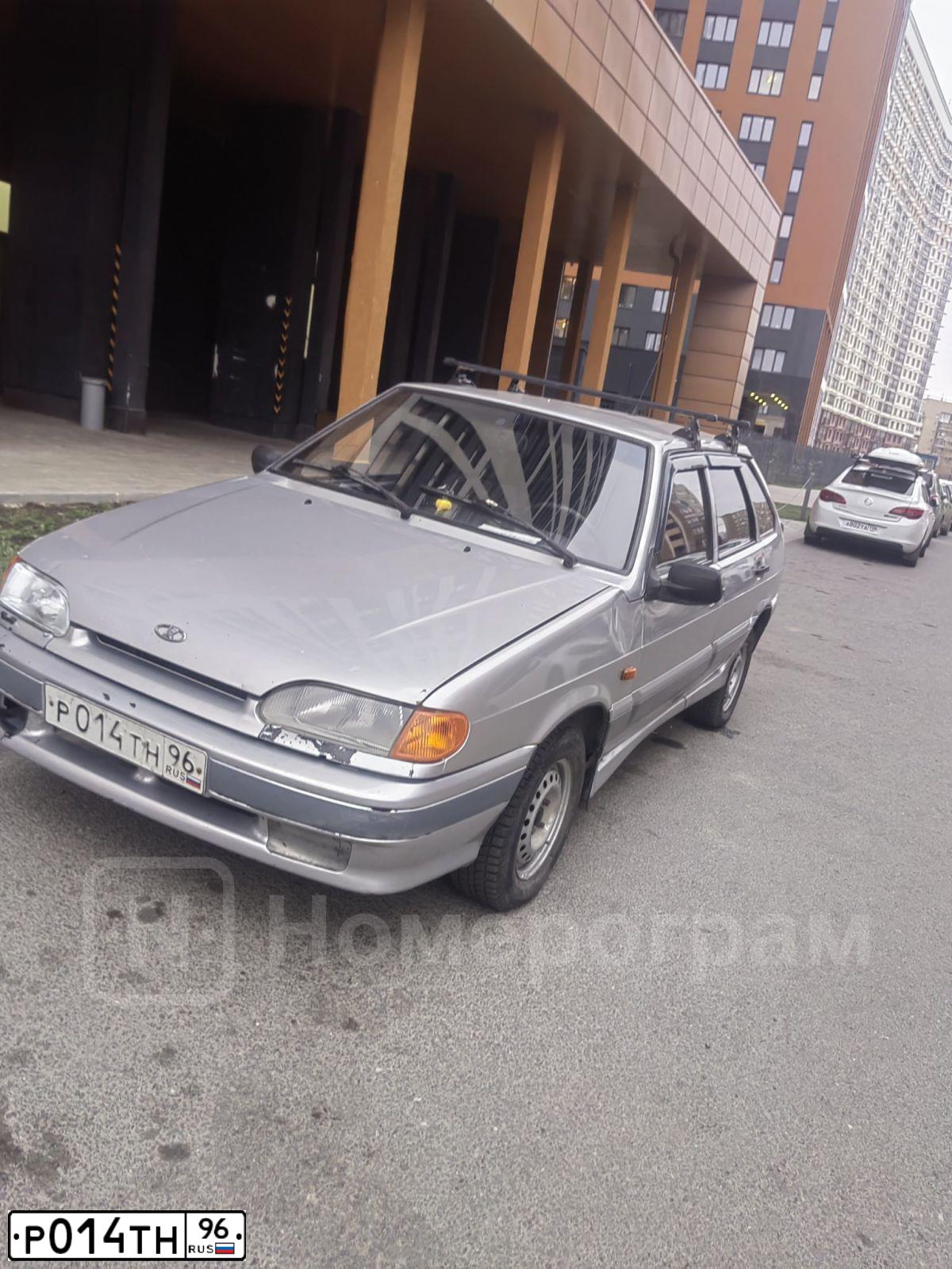 Фото автомобиля LADA 2114 SAMARA, 2004 — госномер Р014ТН96. Цвет: СВЕТЛО-СЕРЫЙ