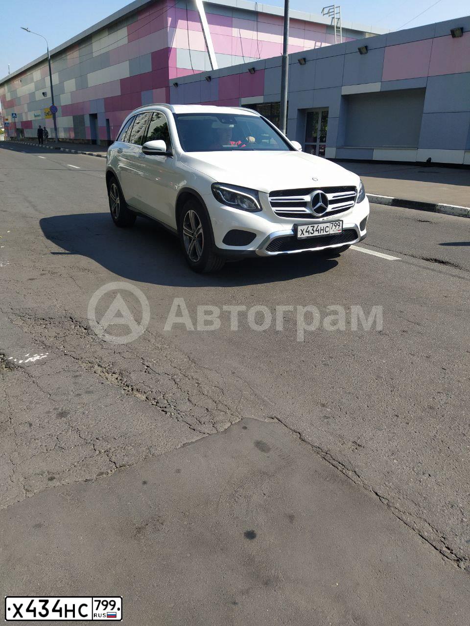 Фото автомобиля MERCEDES GLC-KLASSE, 2016 — госномер Т257УО777. Цвет: Белый