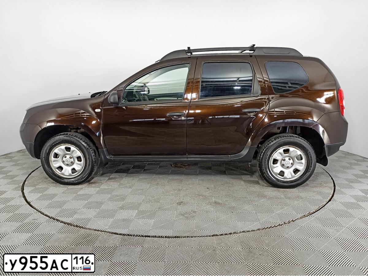 Фото автомобиля RENAULT DUSTER, 2014 — госномер М522ОХ21. Цвет: ТЕМНО-КОРИЧНЕВЫЙ