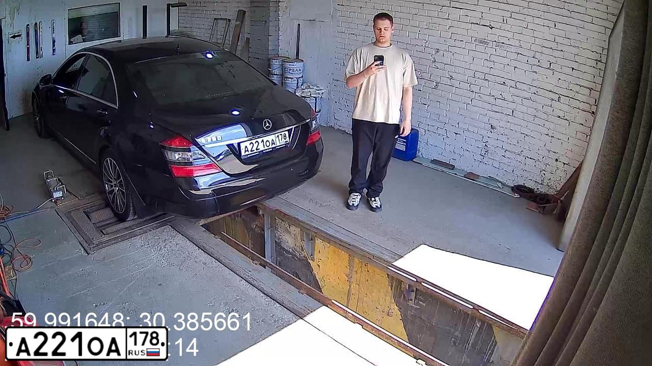 Фото автомобиля MERCEDES-BENZ S350, 2006 — госномер Т254ЕТ198