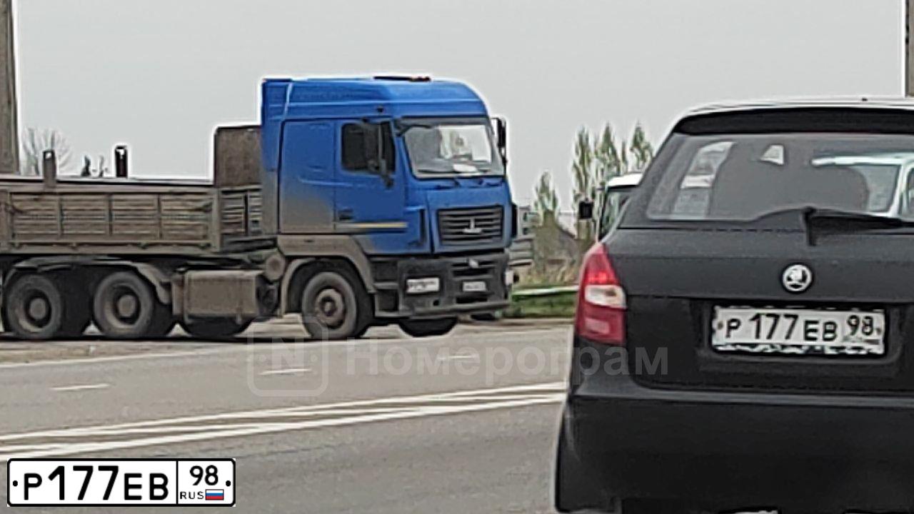 Фото автомобиля SKODA FABIA, 2007 — госномер Р177ЕВ98. Цвет: ЧЕРНЫЙ