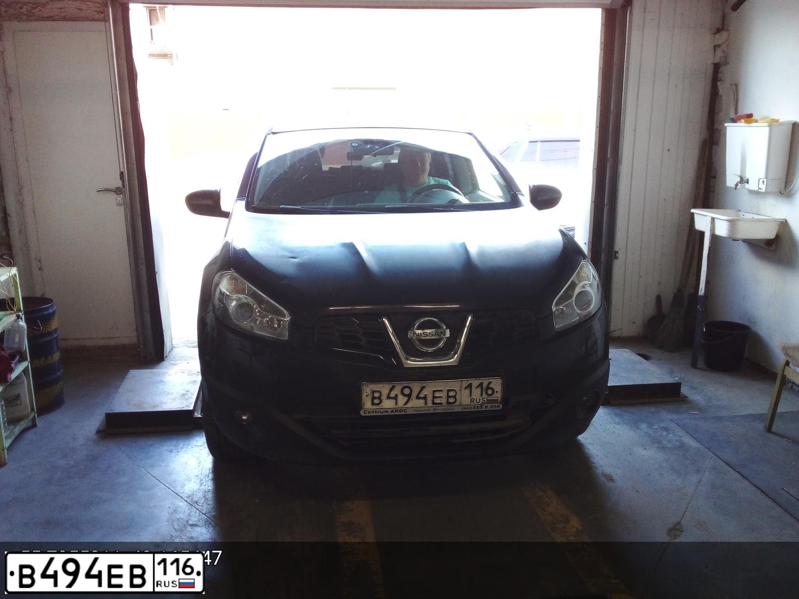 Фото автомобиля NISSAN QASHQAI, 2010 — госномер В494ЕВ116. Цвет: ФИОЛЕТОВЫЙ
