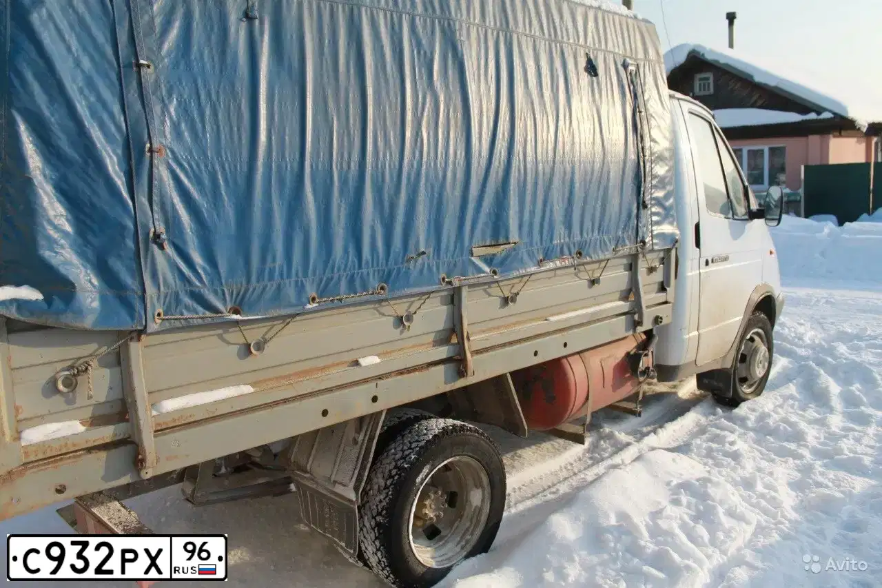 Фото автомобиля GAZ 3302 EL, 2001 — госномер С932РК96. Цвет: БЕЛЫЙ