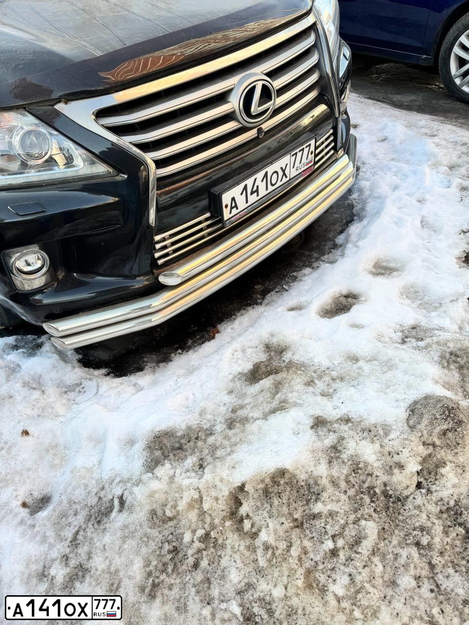 Фото автомобиля LEXUS LX, 2015 — госномер А141ОХ777. Цвет: ЧЕРНЫЙ