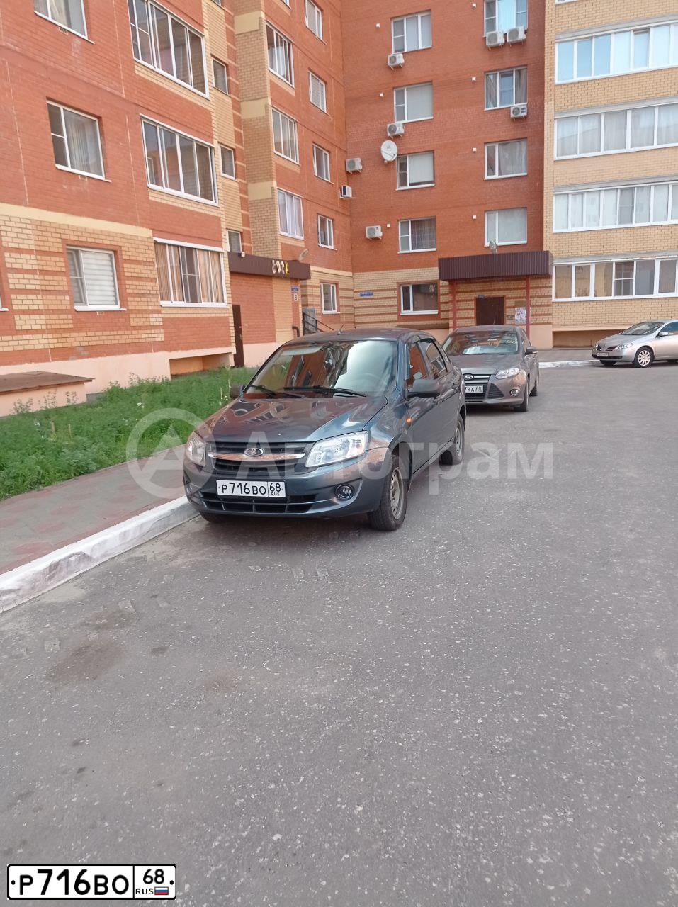 Фото автомобиля LADA 2190 GRANTA, 2013 — госномер Р716ВО68. Цвет: СЕРО СИНИЙ