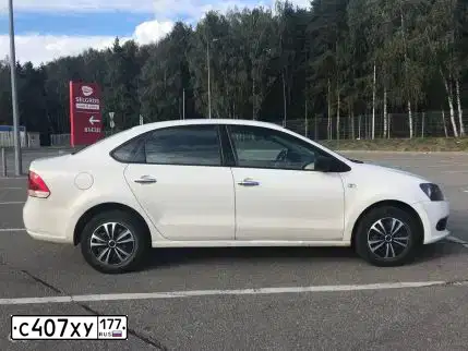 Фото автомобиля MITSUBISHI LANCER, 2007 — госномер О260АУ46. Цвет: СИНИЙ