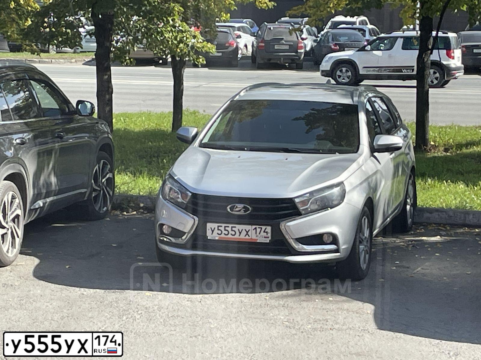 Фото автомобиля LADA VESTA, 2020 — госномер Х704ВТ774. Цвет: СЕРЫЙ
