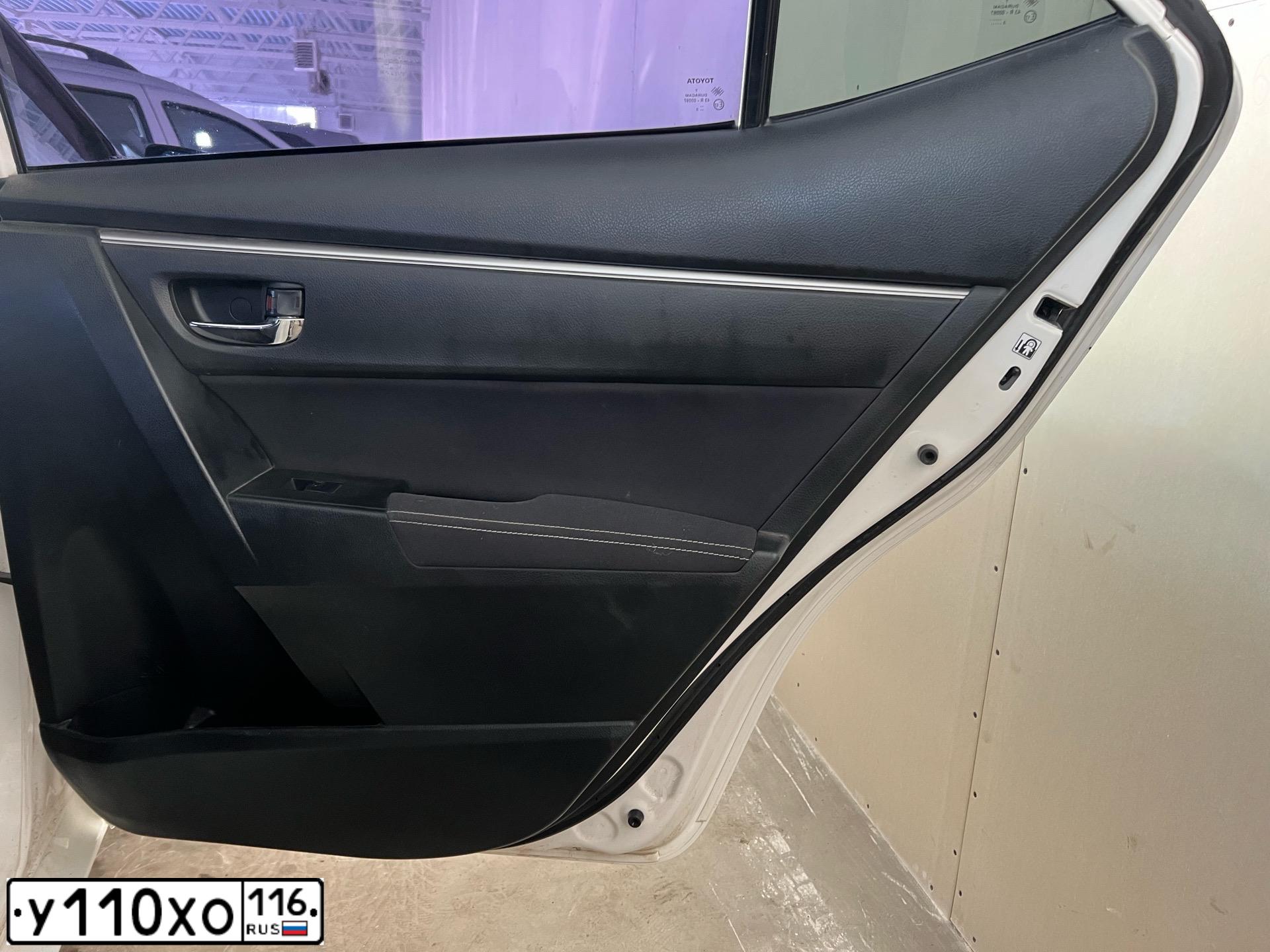Фото автомобиля TOYOTA COROLLA, 2013 — госномер М018КК95. Цвет: Белый