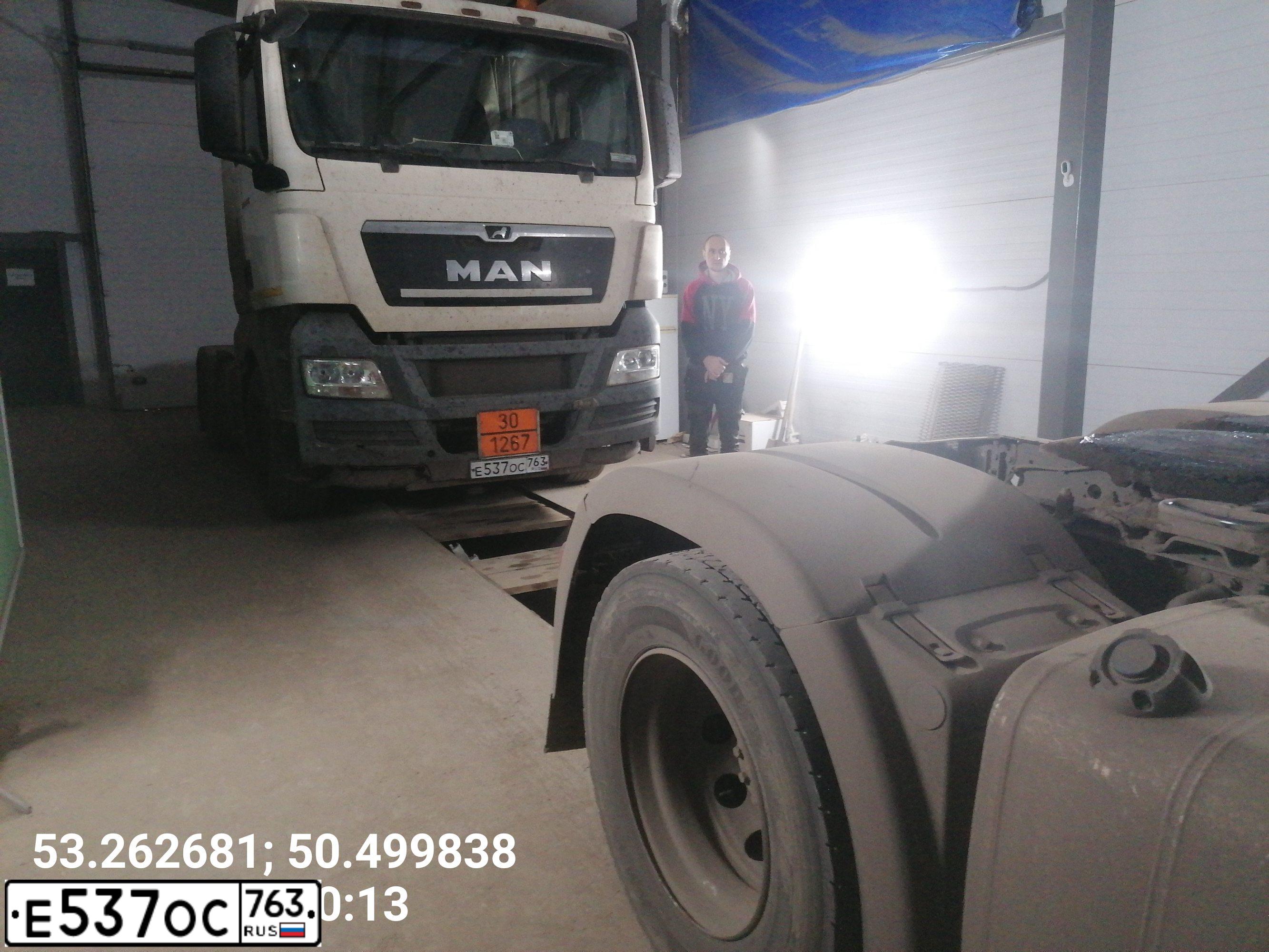 Фото автомобиля MAN TGX 18.XXX /4X2/, 2018 — госномер Е537ОС763. Цвет: Белый