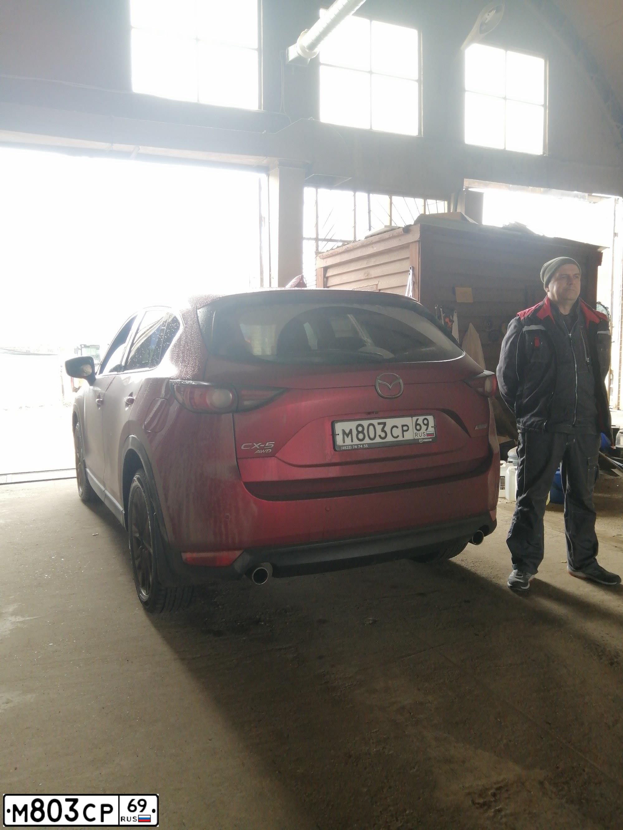 Фото автомобиля MAZDA CX-5, 2019 — госномер М803СР69. Цвет: КРАСНЫЙ