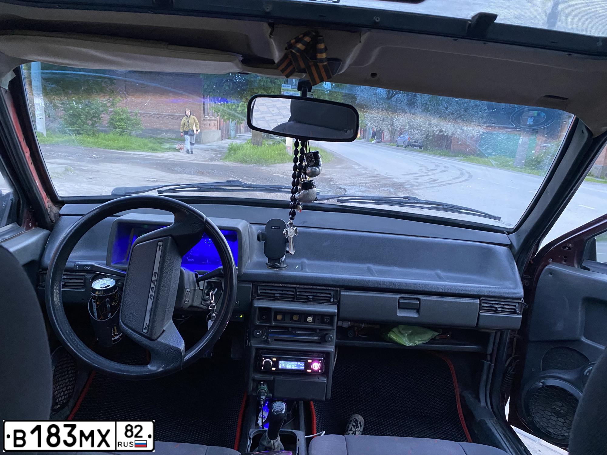 Фото автомобиля LADA 2109 SAMARA, 1995 — госномер В183МХ82