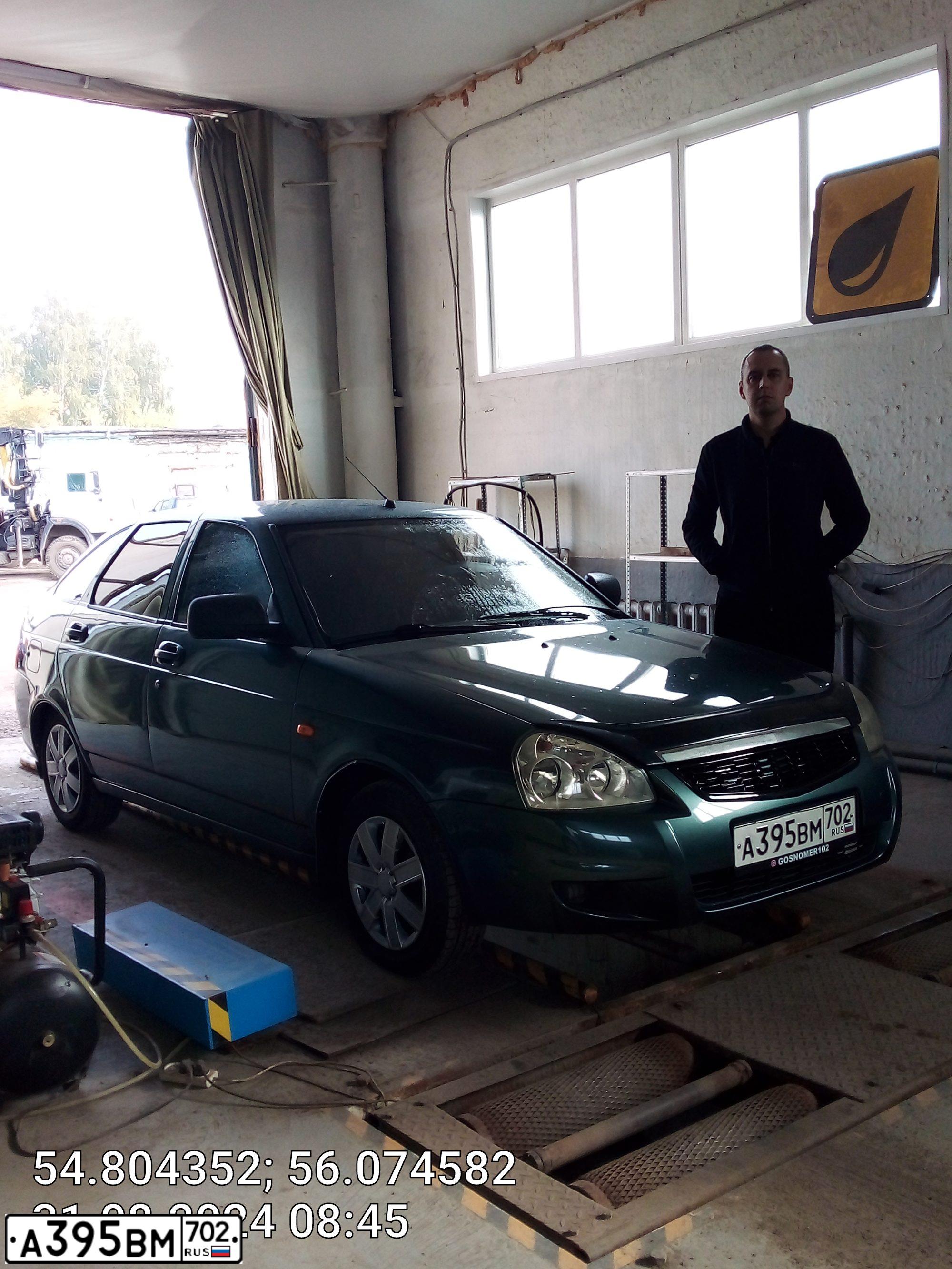 Фото автомобиля LADA 2172 PRIORA, 2011 — госномер А395ВМ702. Цвет: СЕРЫЙ