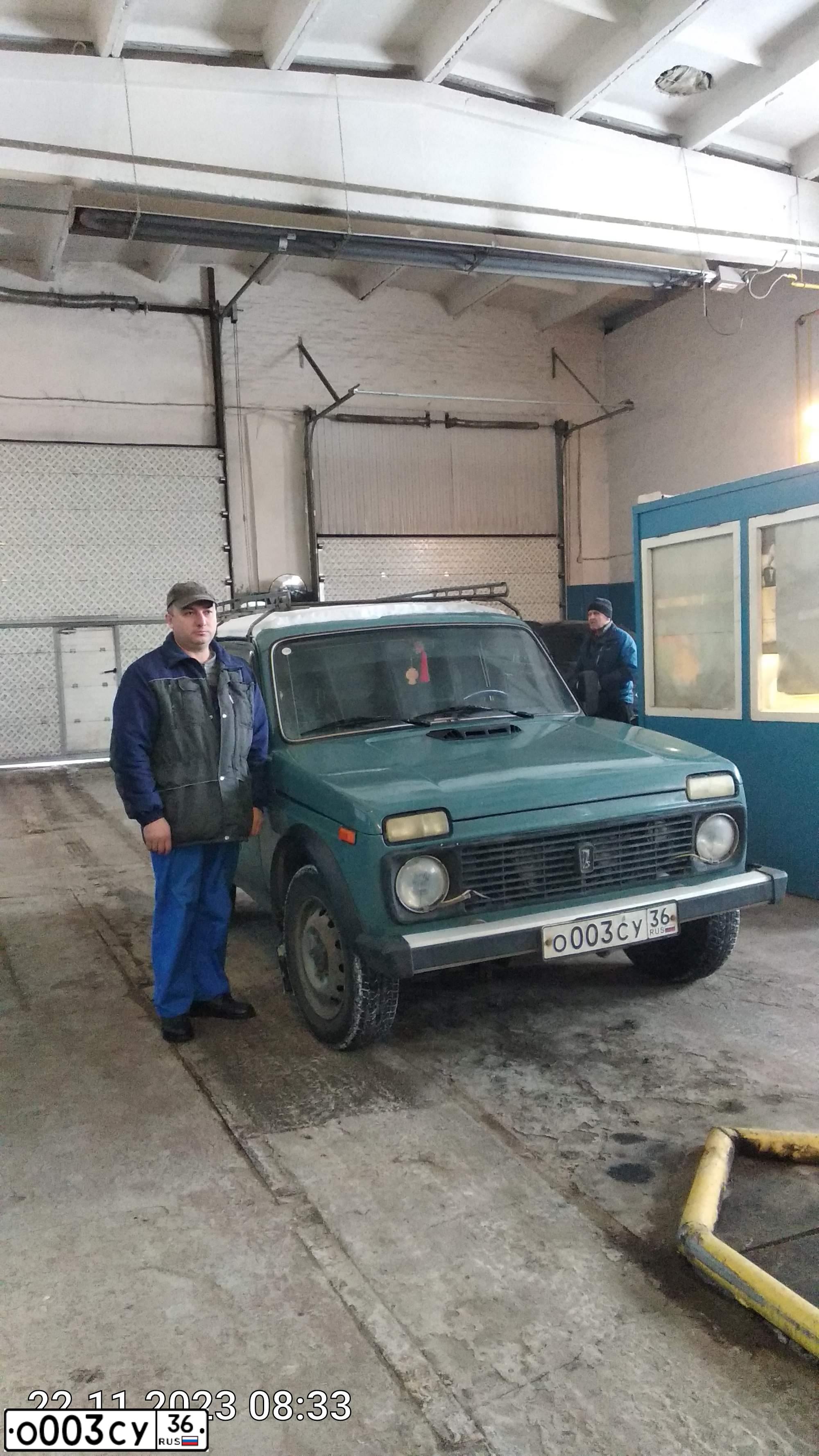 Фото автомобиля BMW SERIE 3, 2002 — госномер У204ЕК136. Цвет: СЕРО-СИНИЙ