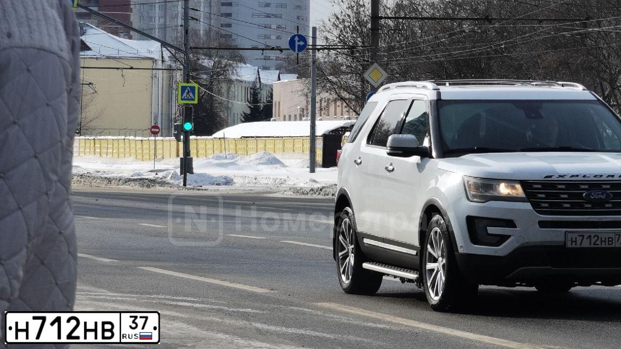 Фото автомобиля LAND ROVER FREELANDER, 2005 — госномер Т429НЕ39. Цвет: СЕРО-СИНИЙ