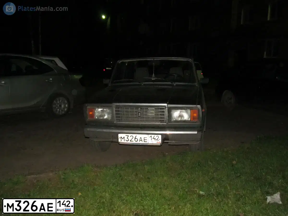 Фото автомобиля LADA 2107, 2011 — госномер М326АЕ142. Цвет: СРЕДНИЙ СЕРО-ЗЕЛЕНЫЙ МЕТАЛЛИК