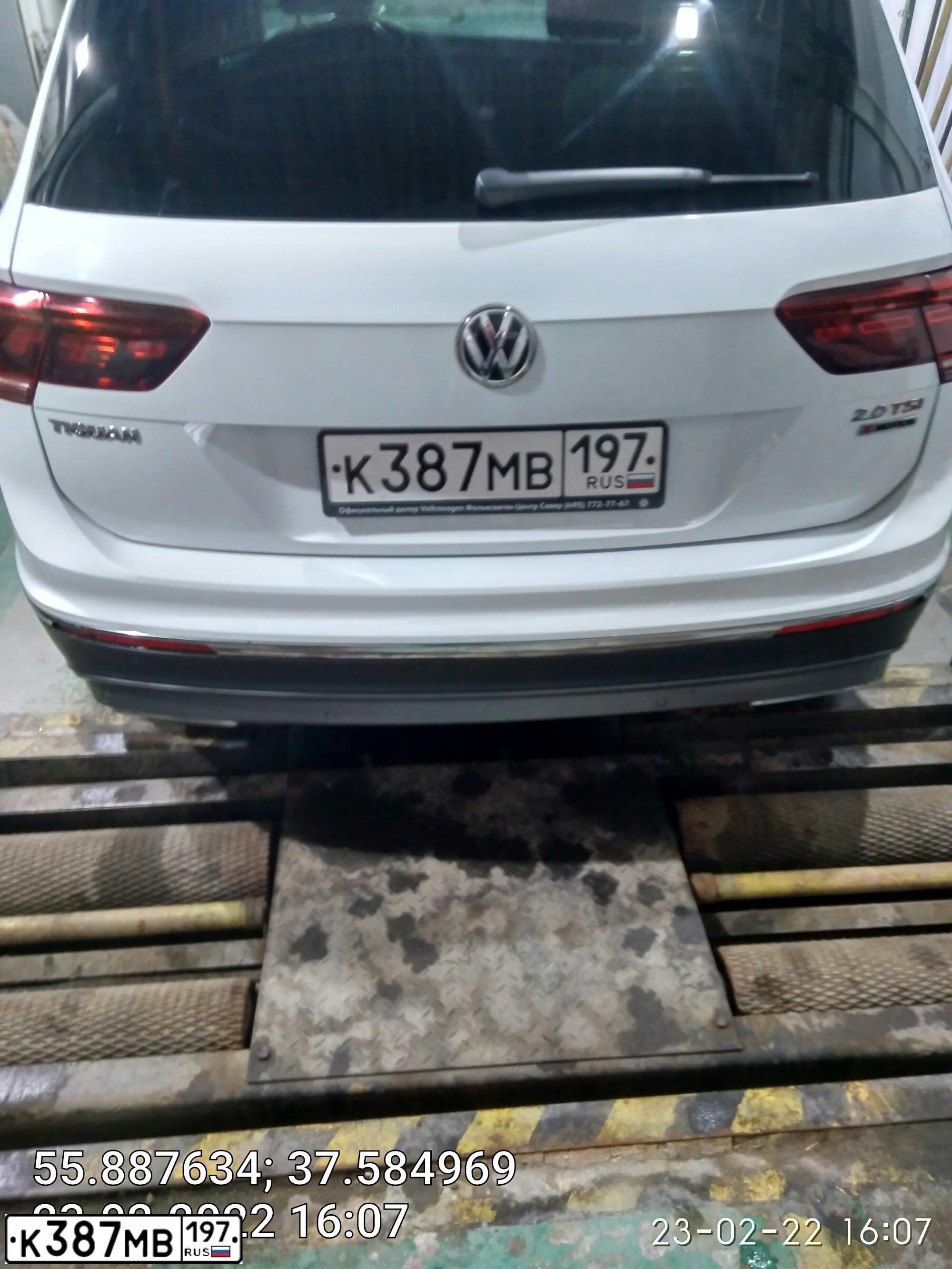Фото автомобиля SKODA YETI, 2010 — госномер Е301УУ186
