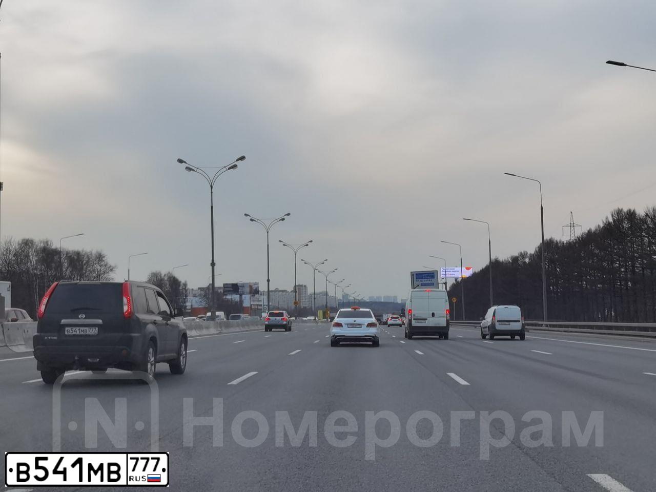 Фото автомобиля NISSAN X-TRAIL, 2014 — госномер Н701ММ152. Цвет: БЕЛЫЙ