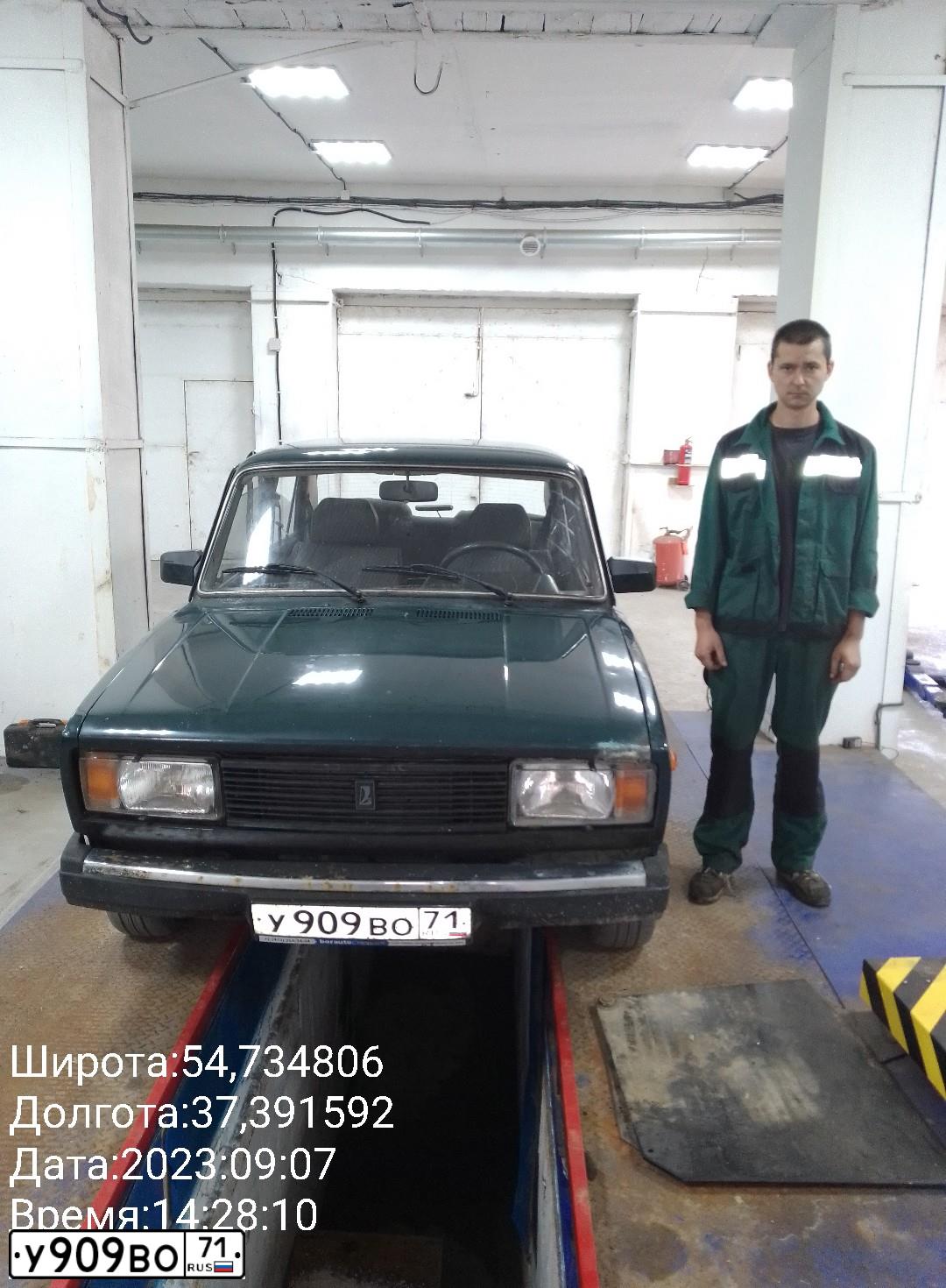 Фото автомобиля LADA 2105 LADA, 2006 — госномер У909ВО71. Цвет: ТЕМНО ЗЕЛЕНЫЙ
