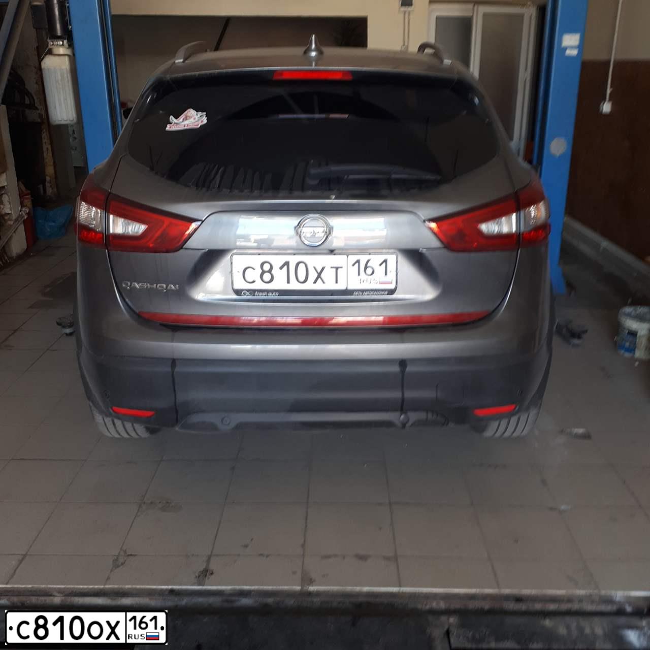Фото автомобиля CITROEN C4, 2012 — госномер О889АМ761. Цвет: ЧЕРНЫЙ