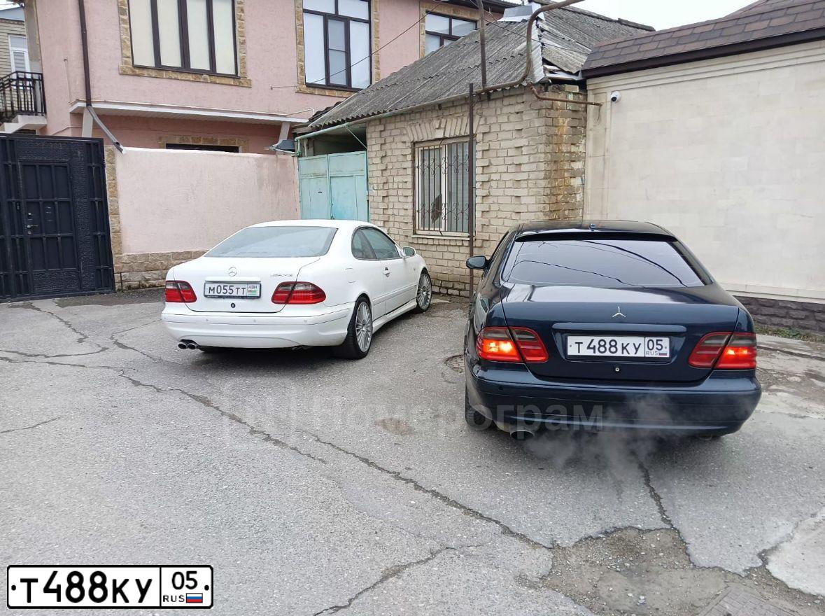 Фото автомобиля MERCEDES CLK-KLASSE, 1999 — госномер Т104ТТ05. Цвет: ЧЕРНЫЙ