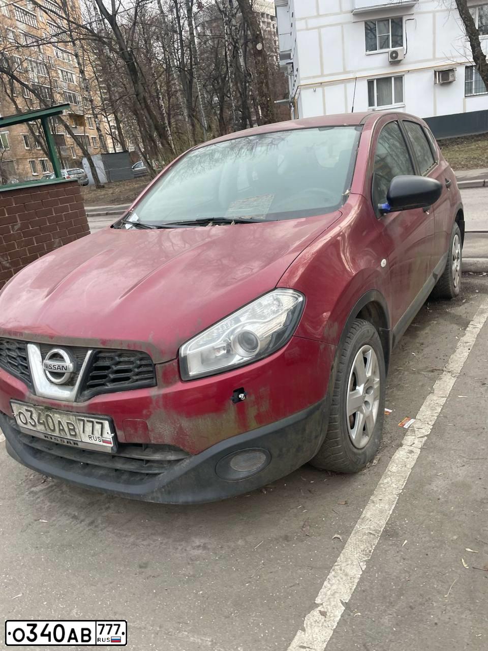 Фото автомобиля NISSAN QASHQAI, 2013 — госномер О340АВ777. Цвет: КРАСНЫЙ