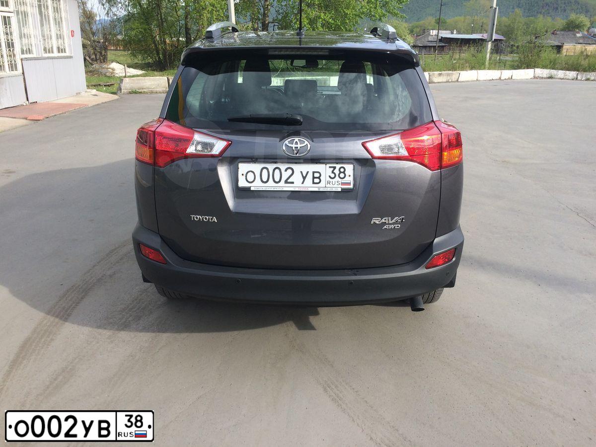 Фото автомобиля TOYOTA LANDCRUISER, 2006 — госномер У124МА03. Цвет: ЧЕРНЫЙ