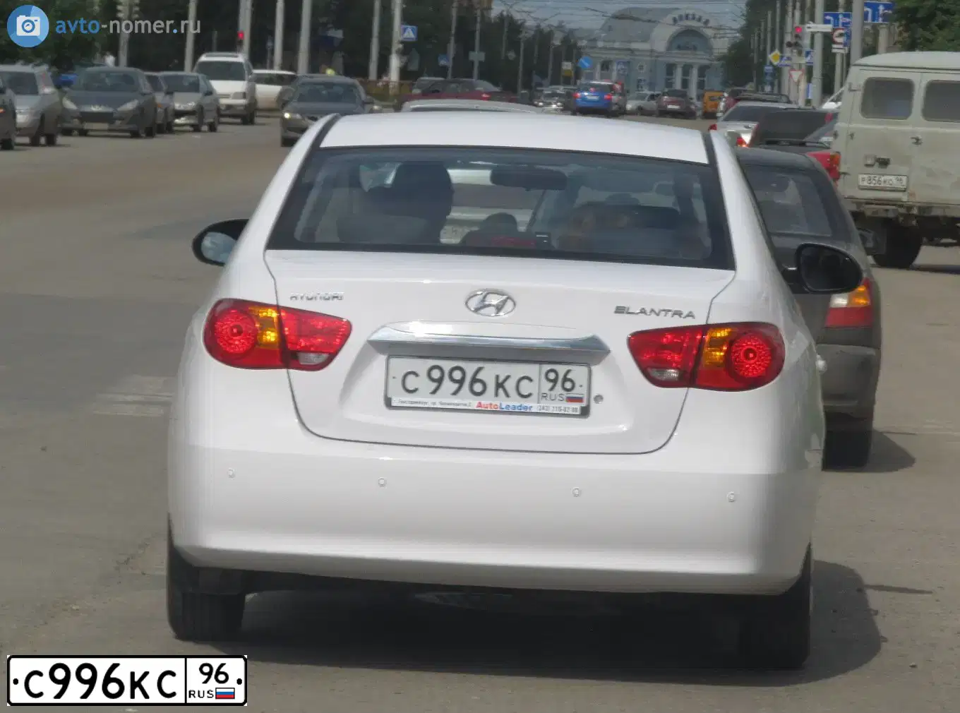 Фото автомобиля HYUNDAI ELANTRA, 2010 — госномер С996КС96. Цвет: БЕЛЫЙ