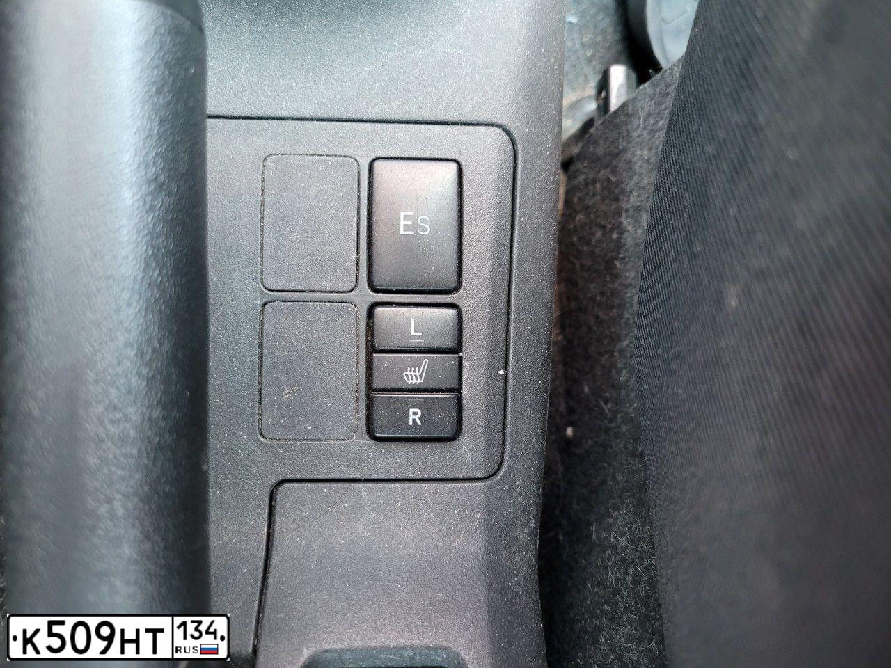 Фото автомобиля TOYOTA YARIS, 2008 — госномер К509НТ134. Цвет: Серо-голубой