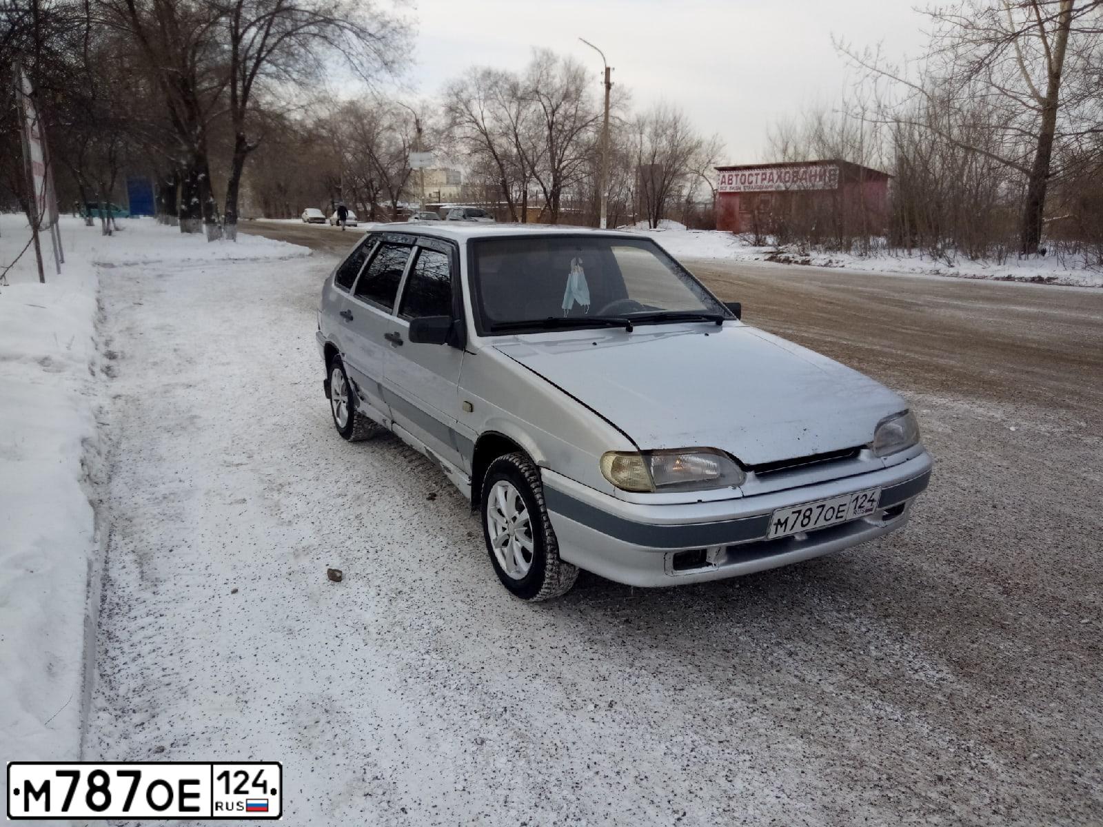 Фото автомобиля LADA 2114 SAMARA, 2006 — госномер М787ОЕ124. Цвет: СВЕТЛО-СЕРЕБ МЕТАЛЛ.