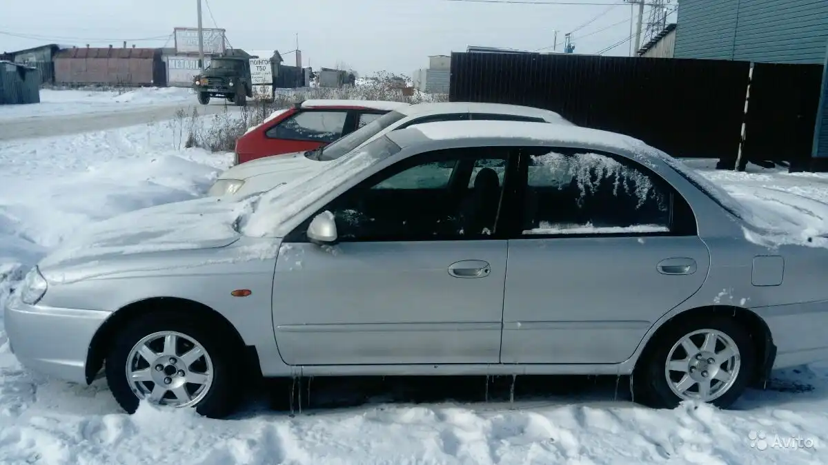 Фото автомобиля KIA SPECTRA, 2008 — госномер Х281ВХ136. Цвет: АЛМАЗНОЕ СЕРЕБРО