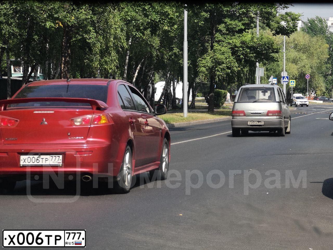Фото автомобиля MITSUBISHI LANCER, 2008 — госномер Х006ТР777. Цвет: КРАСНЫЙ