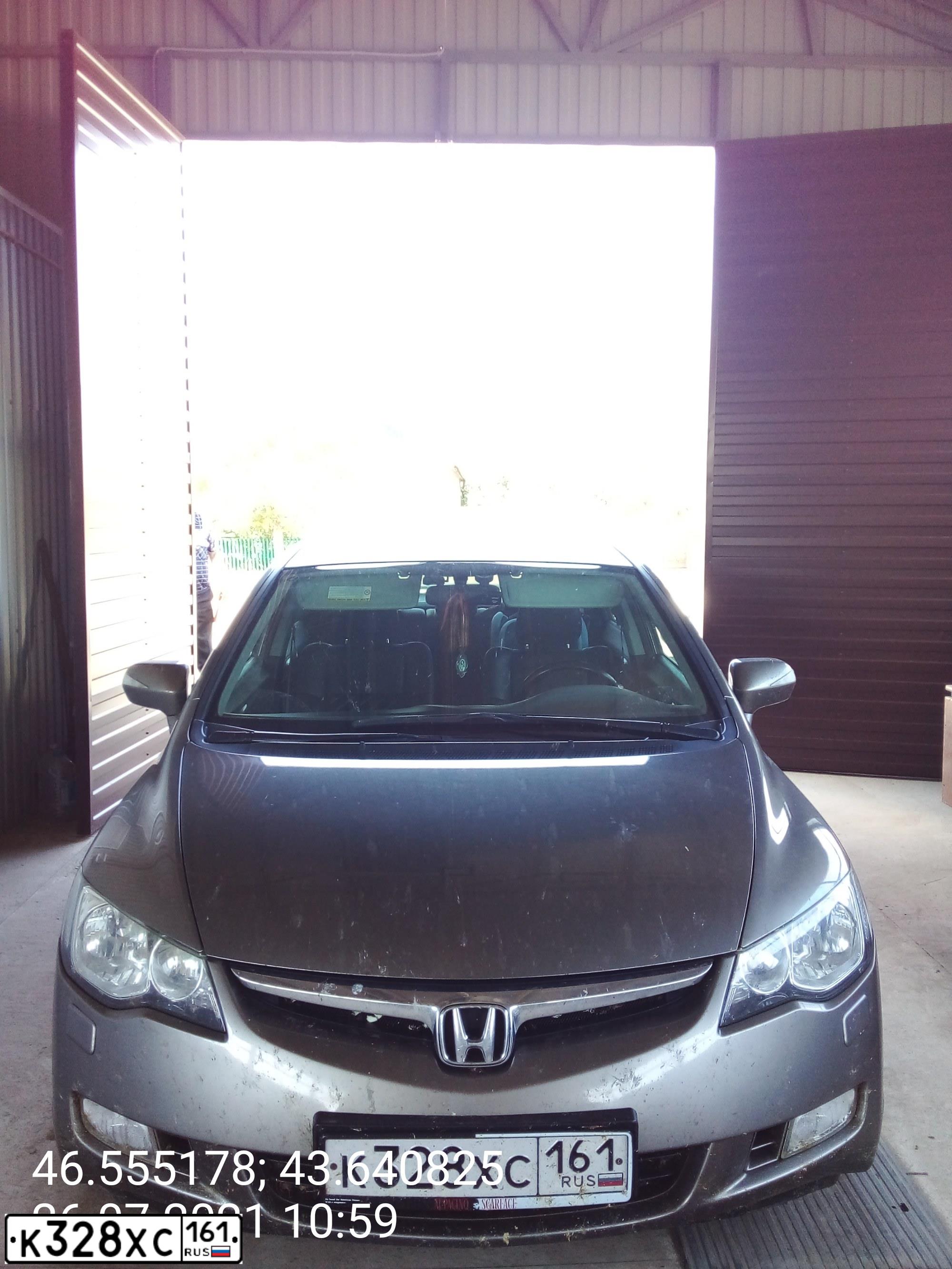 Фото автомобиля HONDA CIVIC, 2008 — госномер К328ХС161. Цвет: СЕРЫЙ