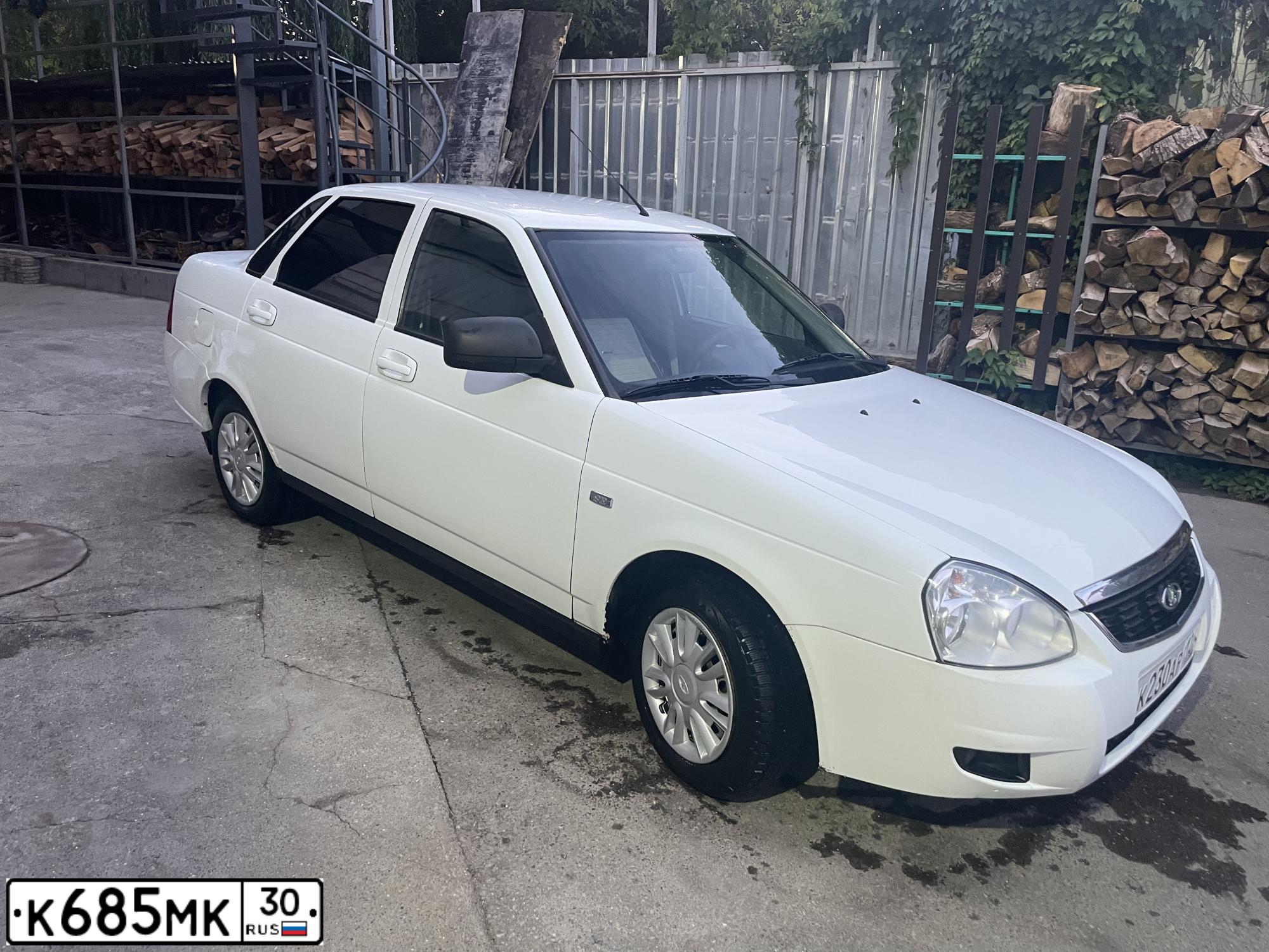 Фото автомобиля LADA 2170 PRIORA, 2016 — госномер В473ОХ126. Цвет: Белый