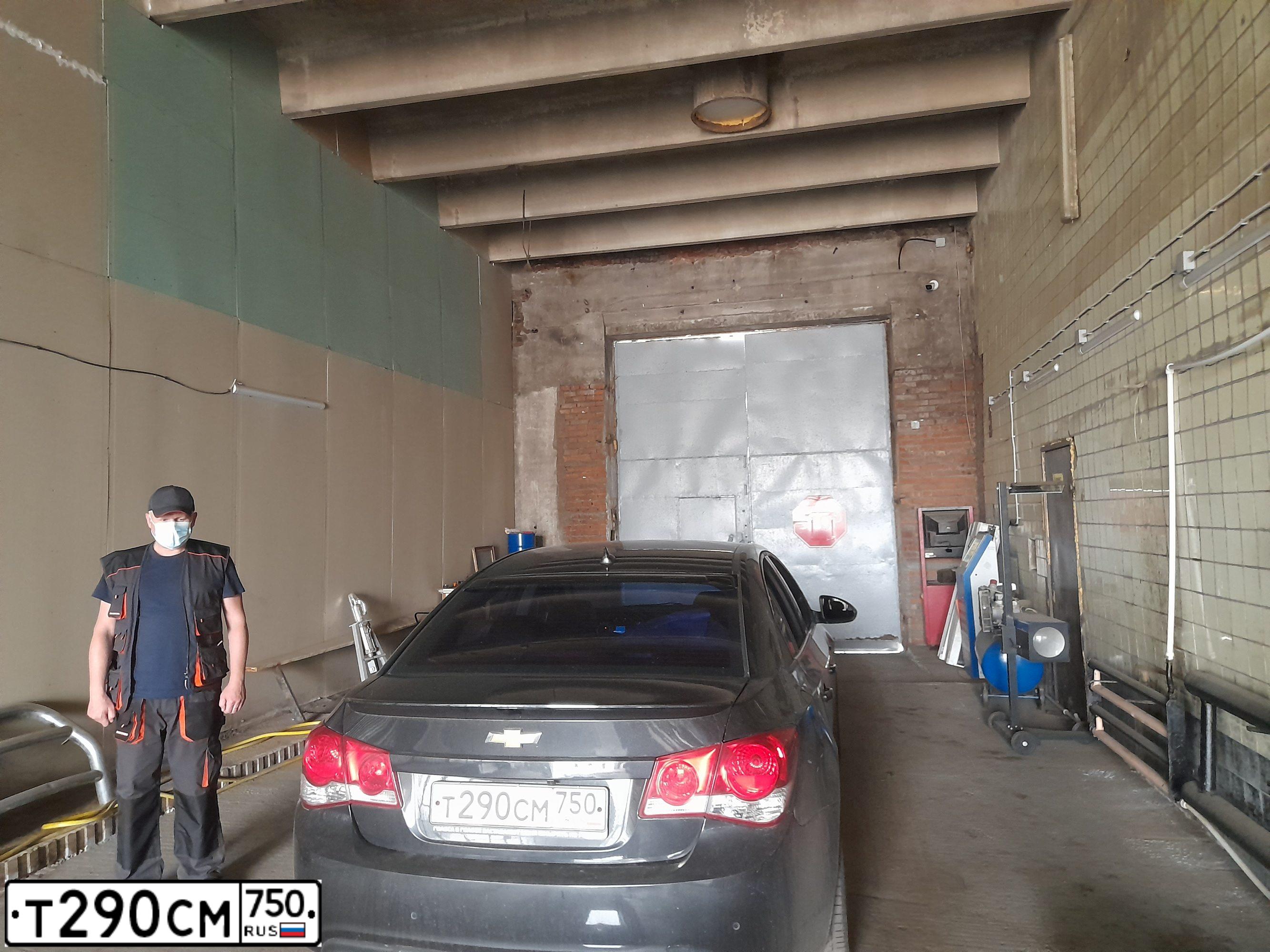 Фото автомобиля CHEVROLET CRUZE, 2012 — госномер Т290СМ750. Цвет: ЧЕРНЫЙ