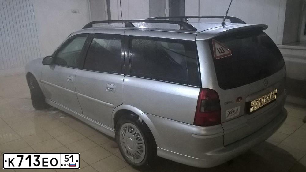 Фото автомобиля OPEL VECTRA, 2000 — госномер М706РЕ10. Цвет: СЕРЕБРИСТЫЙ