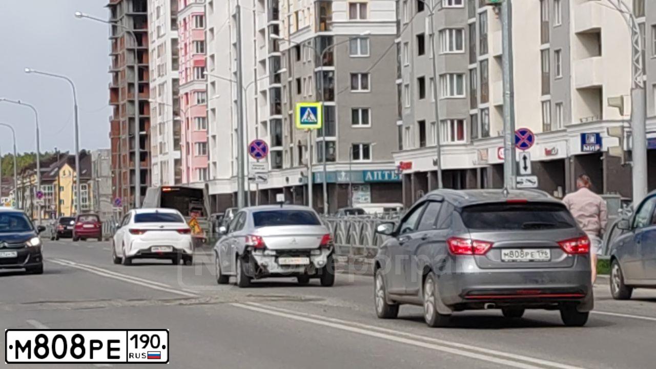 Фото автомобиля SAAB 9000, 1993 — госномер М808РЕ190. Цвет: ЗЕЛЕНЫЙ ТЕМНЫЙ