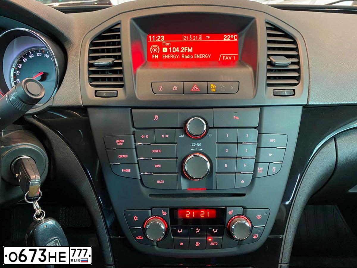 Фото автомобиля OPEL INSIGNIA, 2012 — госномер М321СР126. Цвет: ФИОЛЕТОВЫЙ
